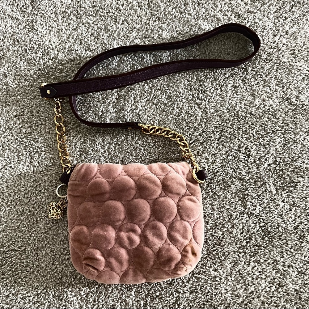 Juicy Couture Light Pink Velour Quilted Circles Duchess Puffy Crossbody Purse - Picture 2 of 7